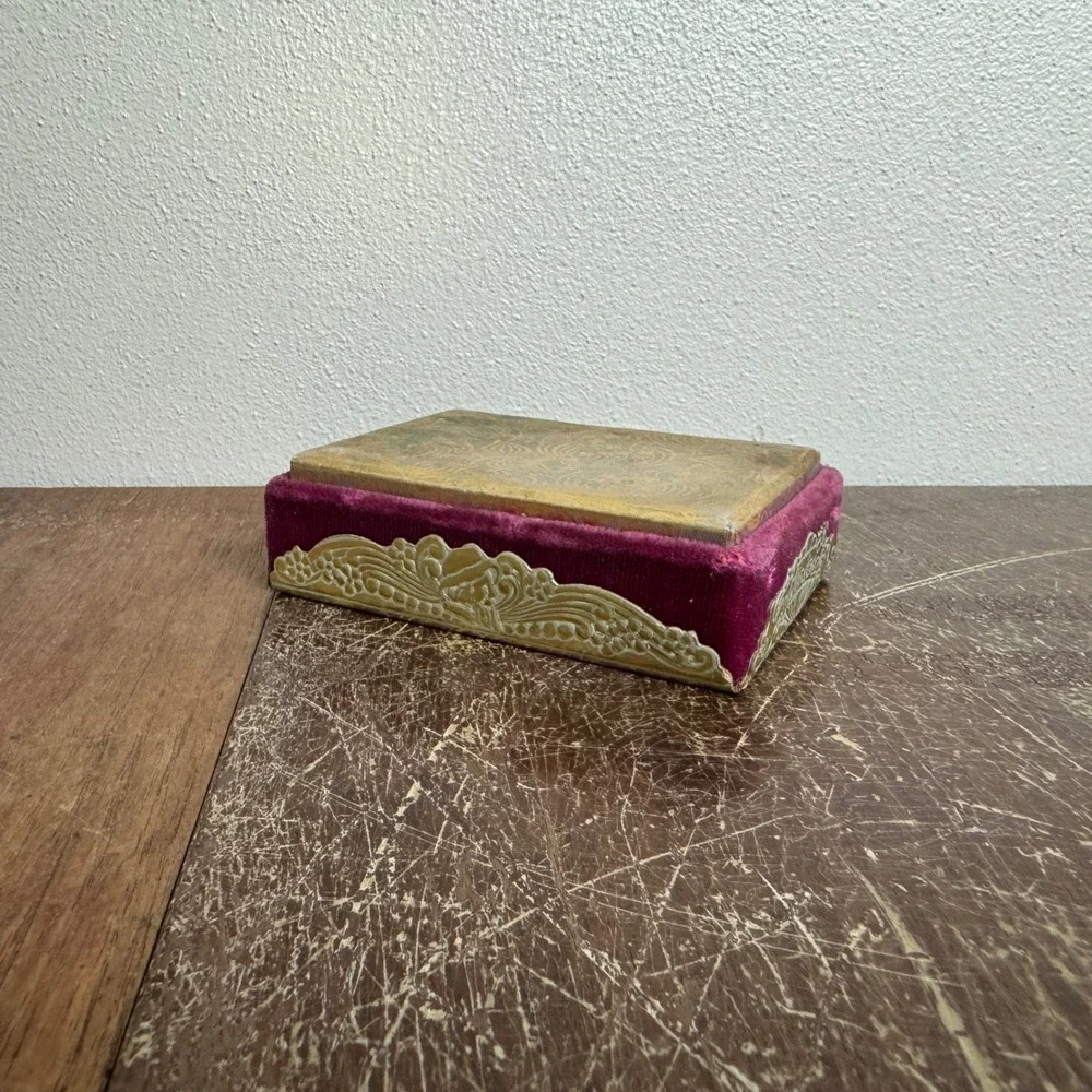 Vintage‎ Cellinicraft gold burgundy velvet jewelry gift box